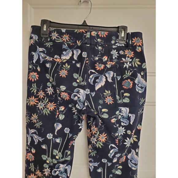 Women's Ann Taylor Navy Floral "Devin Fit" Crop Pants | Size 6 - Picture 6 of 10
